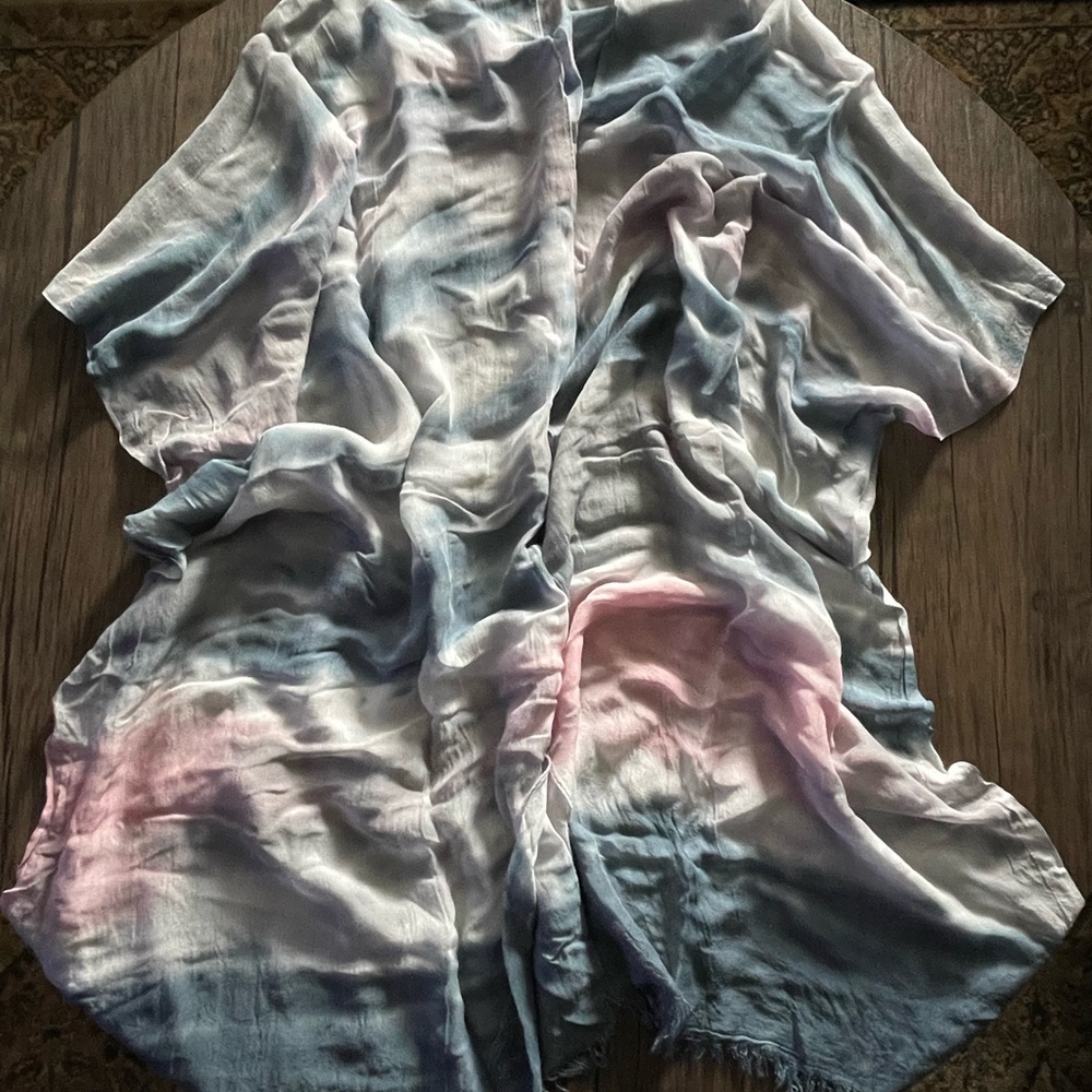 Stunning watercolor tie dye silky kimono